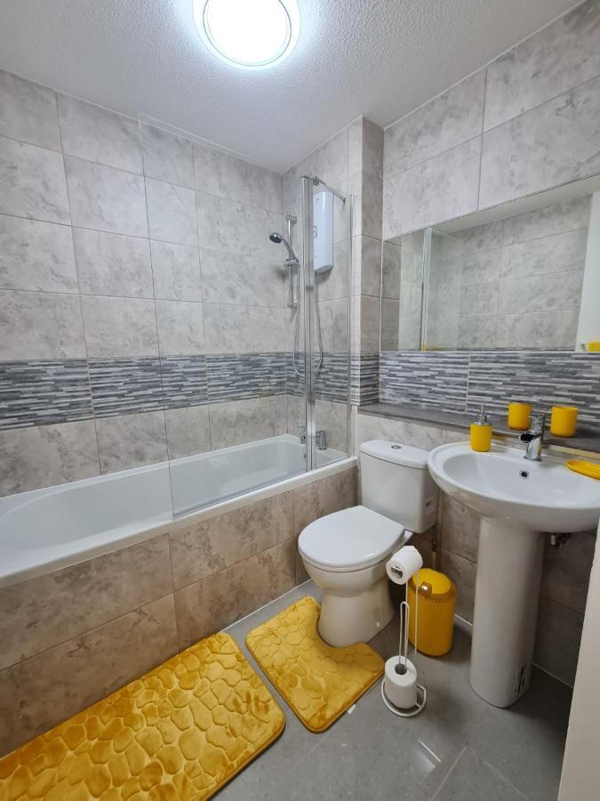 Lovely 2 Bedroom Flat In Nice Inversness Area. Inverness Bagian luar foto